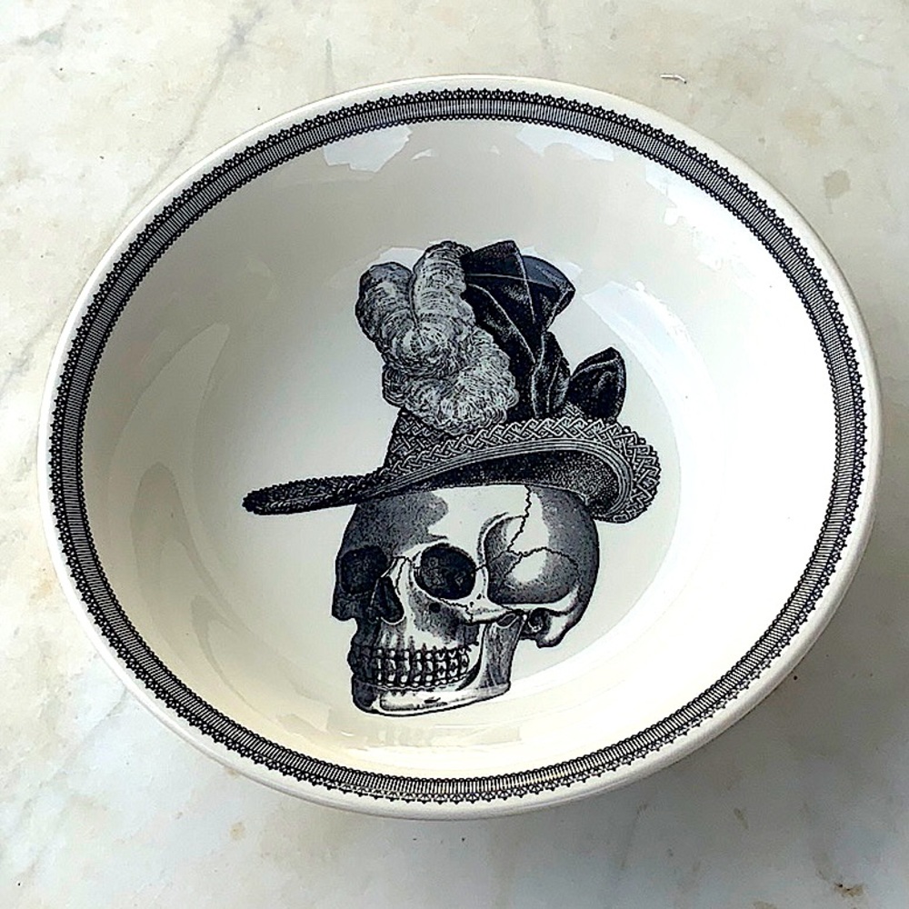 VICTORIAN ENGLISH POTTERY INDIVIDUAL PASTA BOWL SKULL WITH HAT